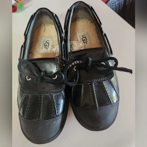 UGG Black Patent Leather Rain Lofers - Picture 2 of 6